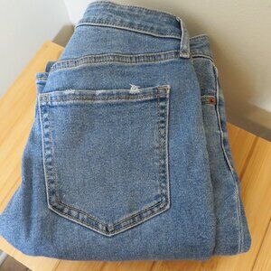 Old Navy Extra High-Rise Kicker Bootcut Jeans Button Fly Size 2